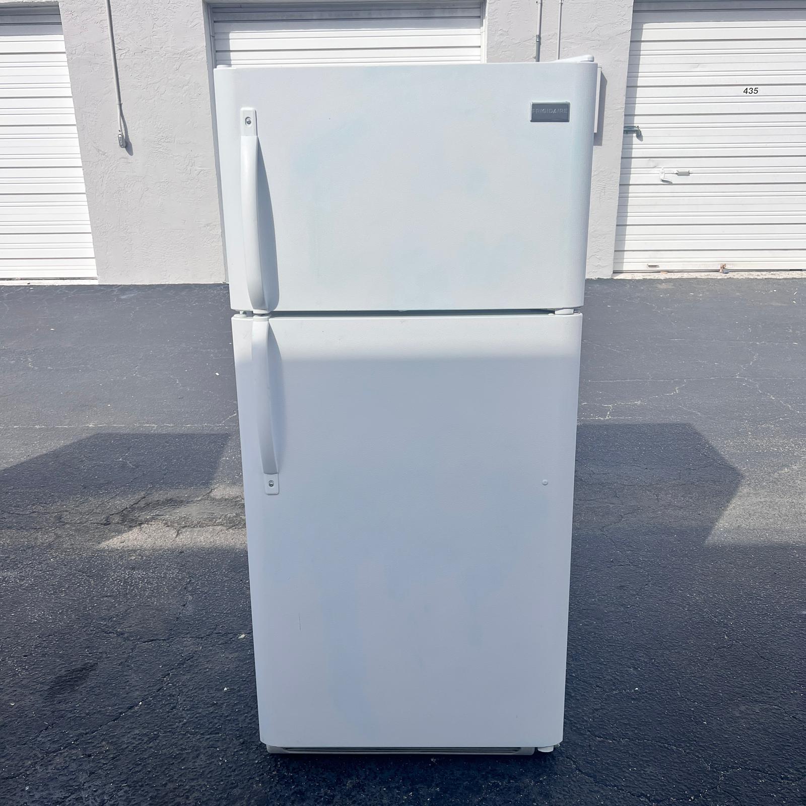 Frigidaire Top and Bottom Refrigerator Frigidaire Top and Bottom Refrigerator